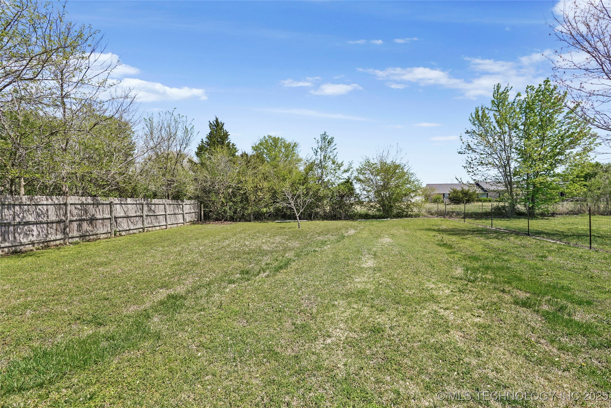 16235 N Peoria Avenue Property Photo 42