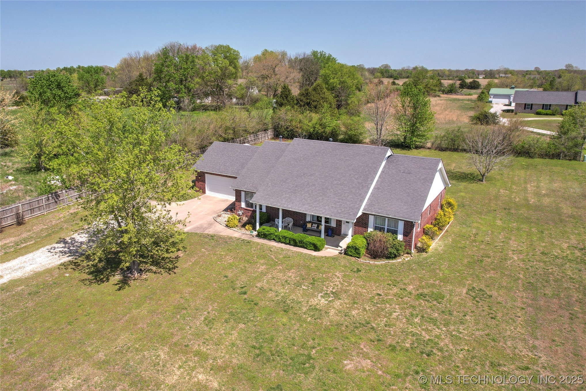 16235 N Peoria Avenue Property Photo 44