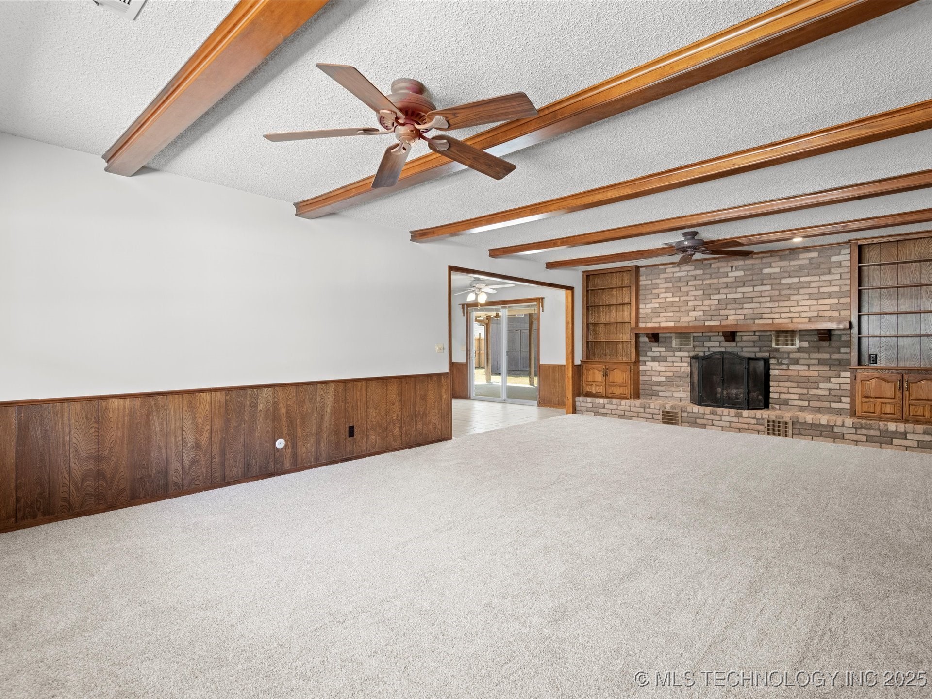 609 Castle Road Property Photo 5