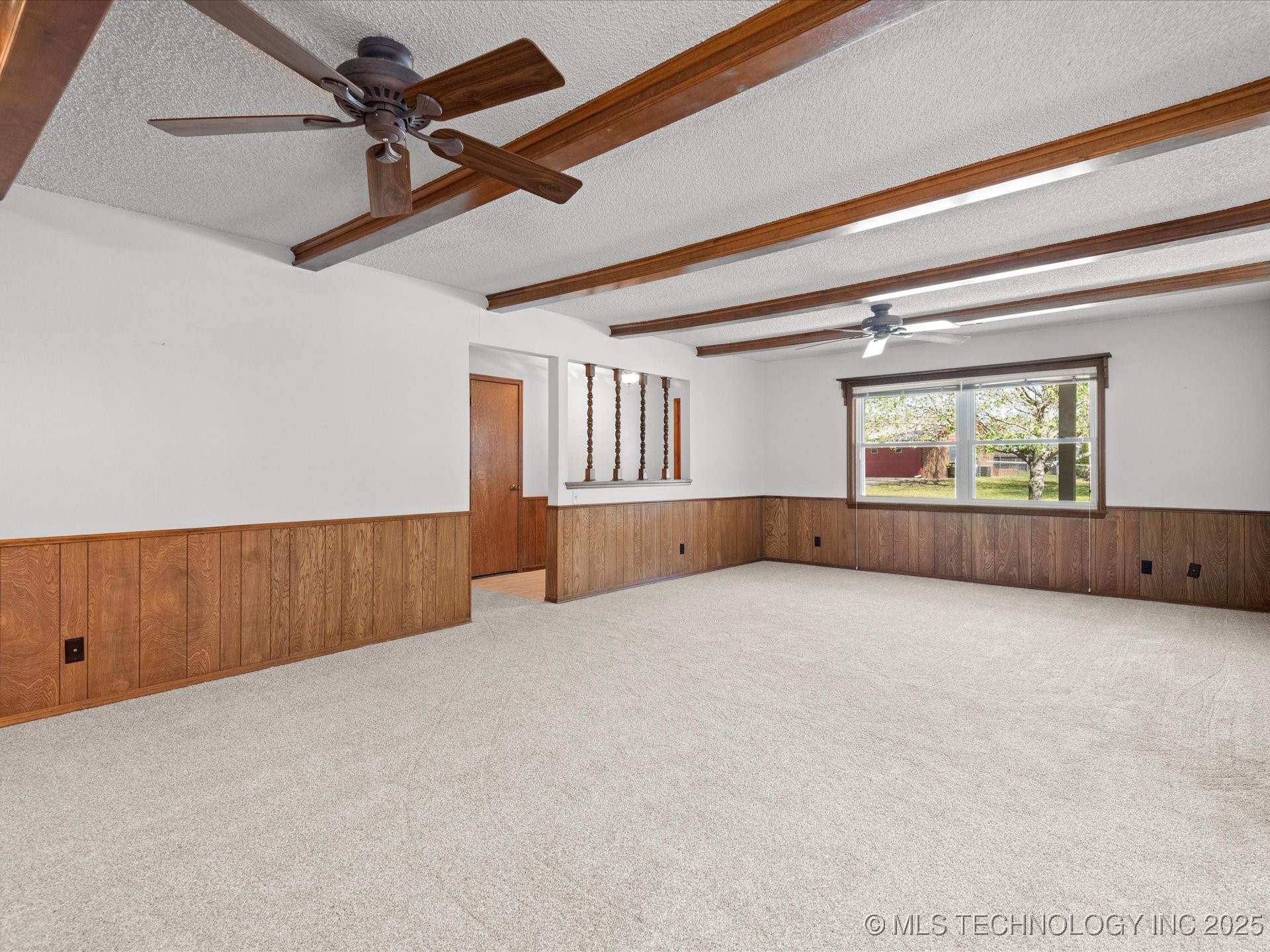 609 Castle Road Property Photo 7