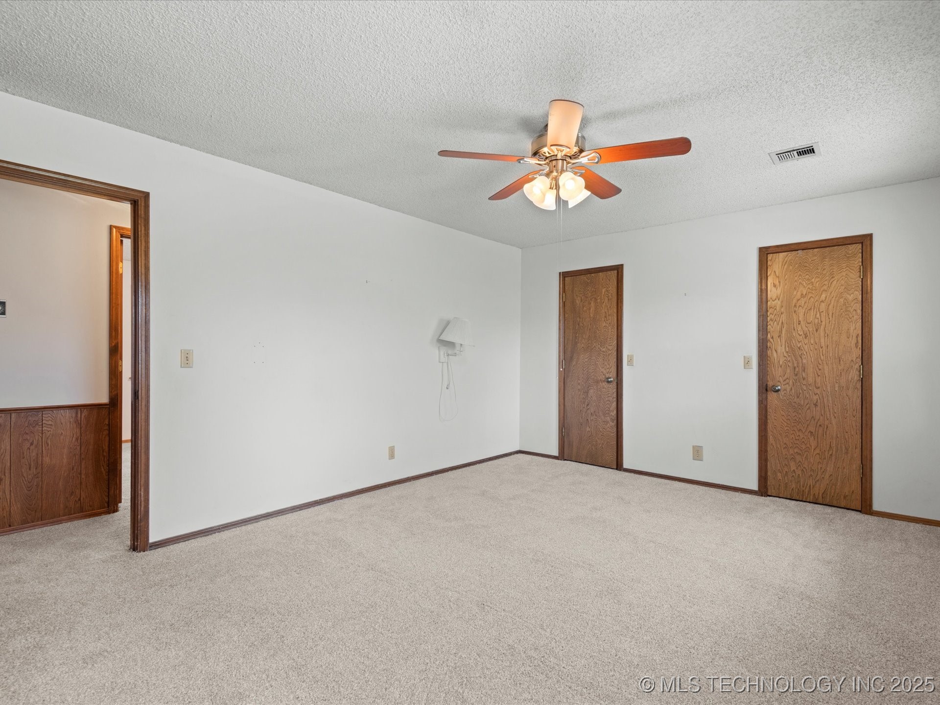 609 Castle Road Property Photo 14