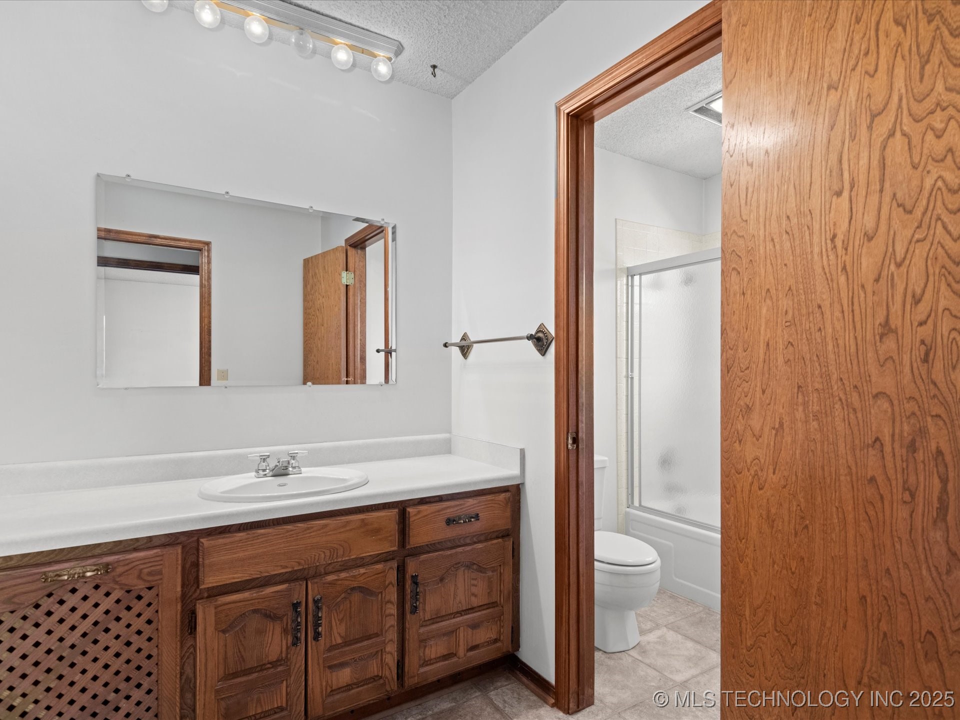 609 Castle Road Property Photo 19