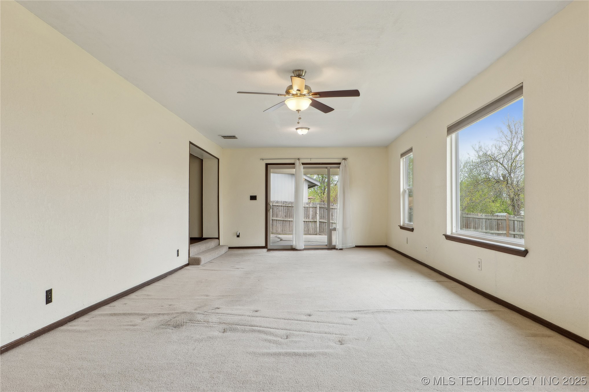 6429 S 30th West Avenue Property Photo 12