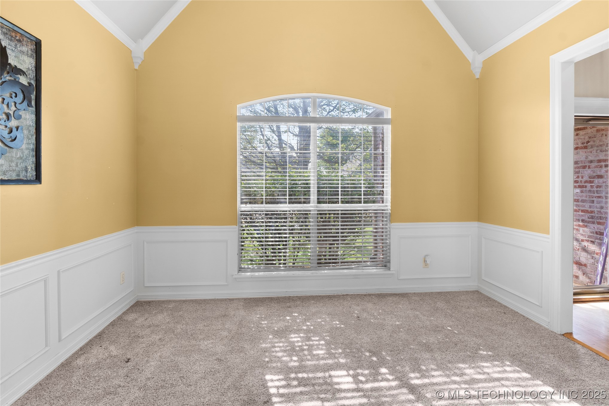 715 N Butternut Court Property Photo 7