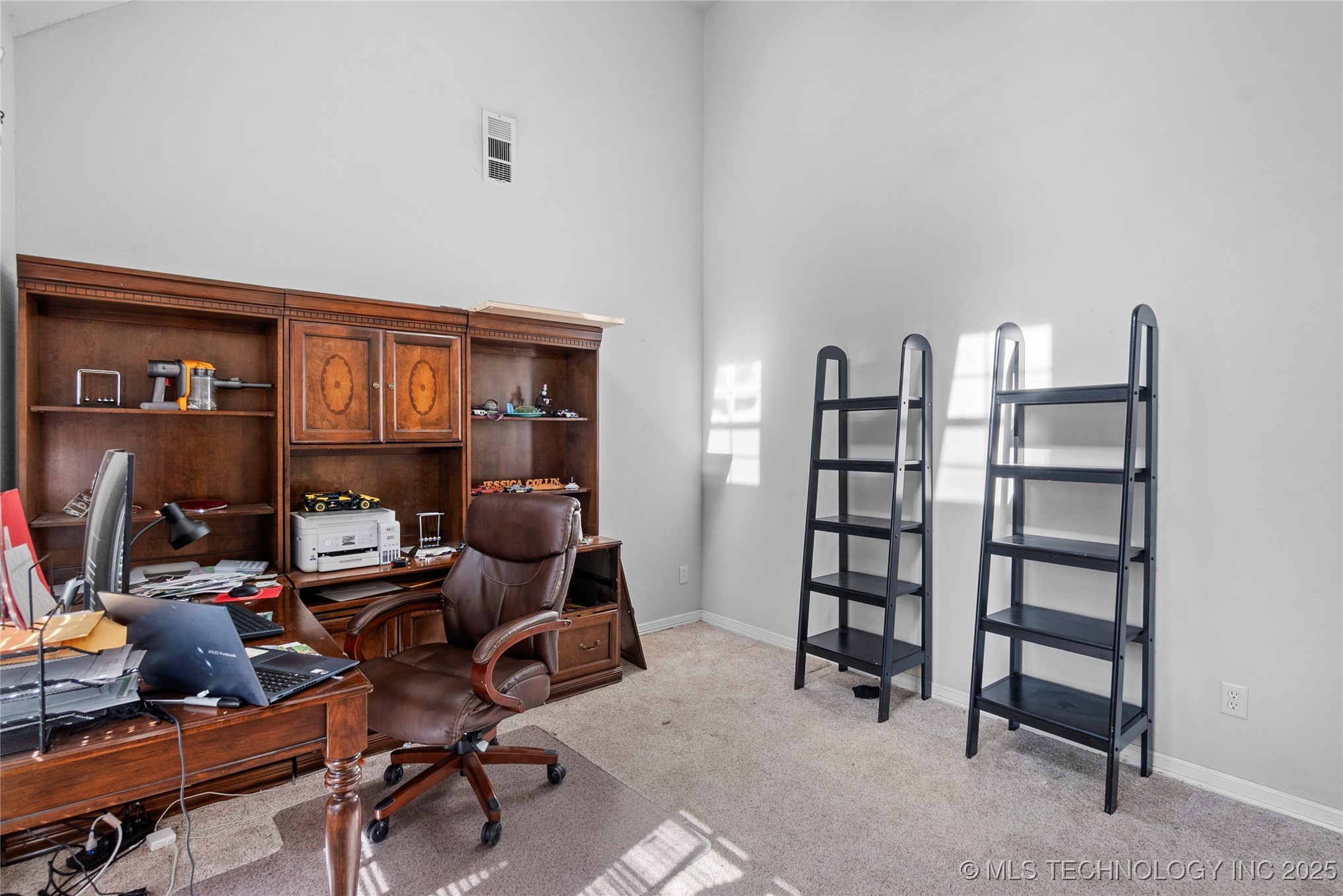 715 N Butternut Court Property Photo 10