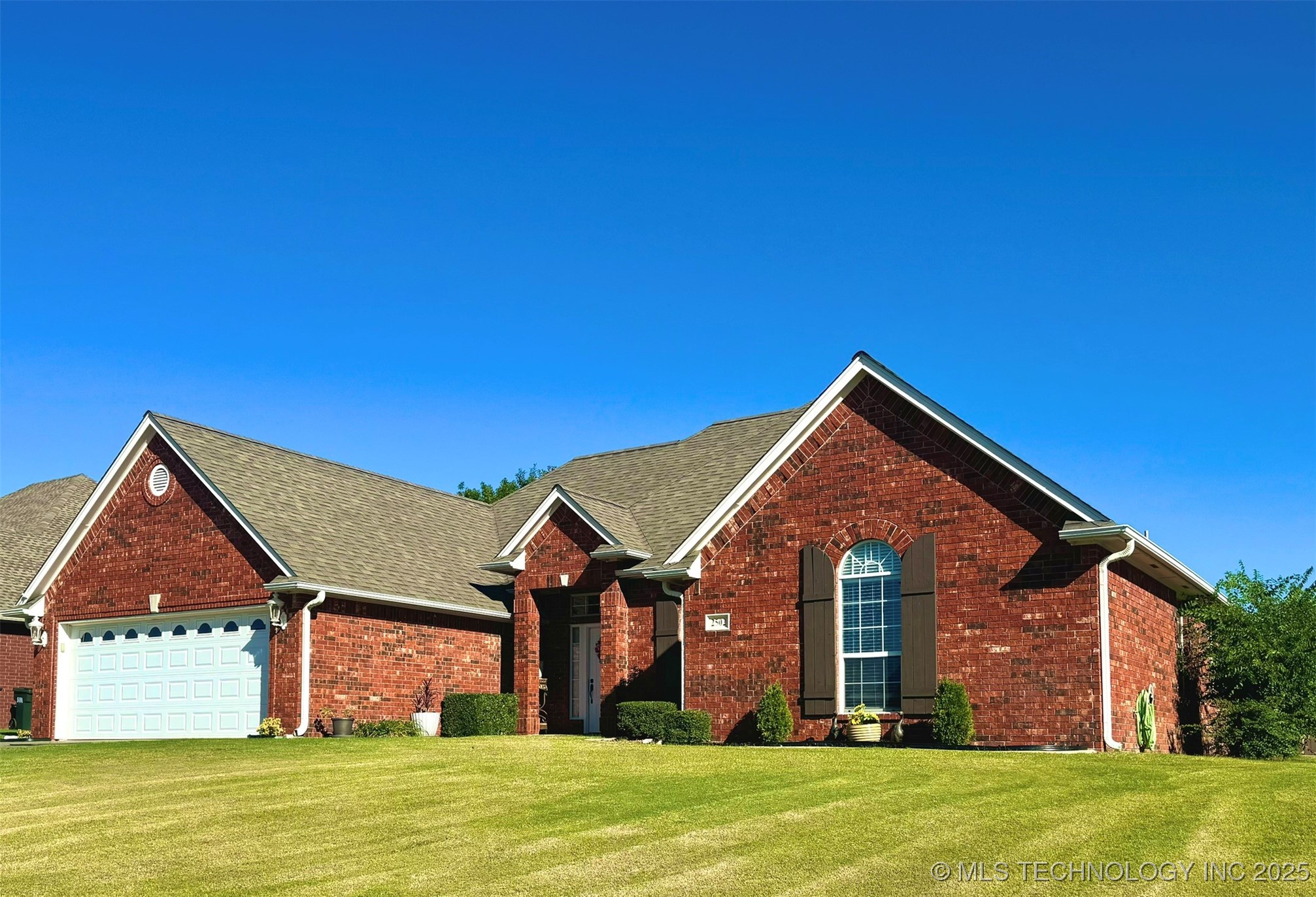 2502 Eagle View Drive Property Photo