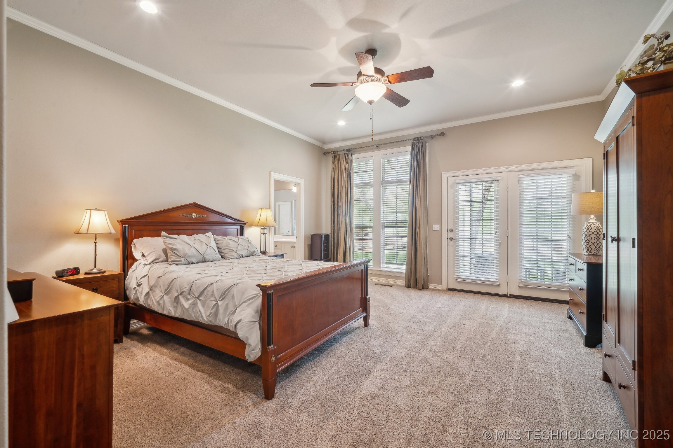 24120 S Meadowview Court Property Photo 18