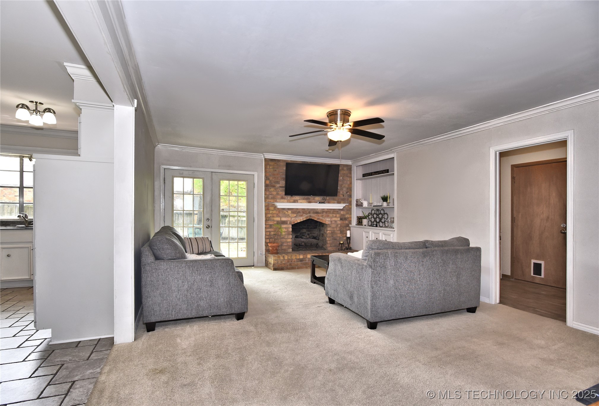 3638 E 69th Place Property Photo 5