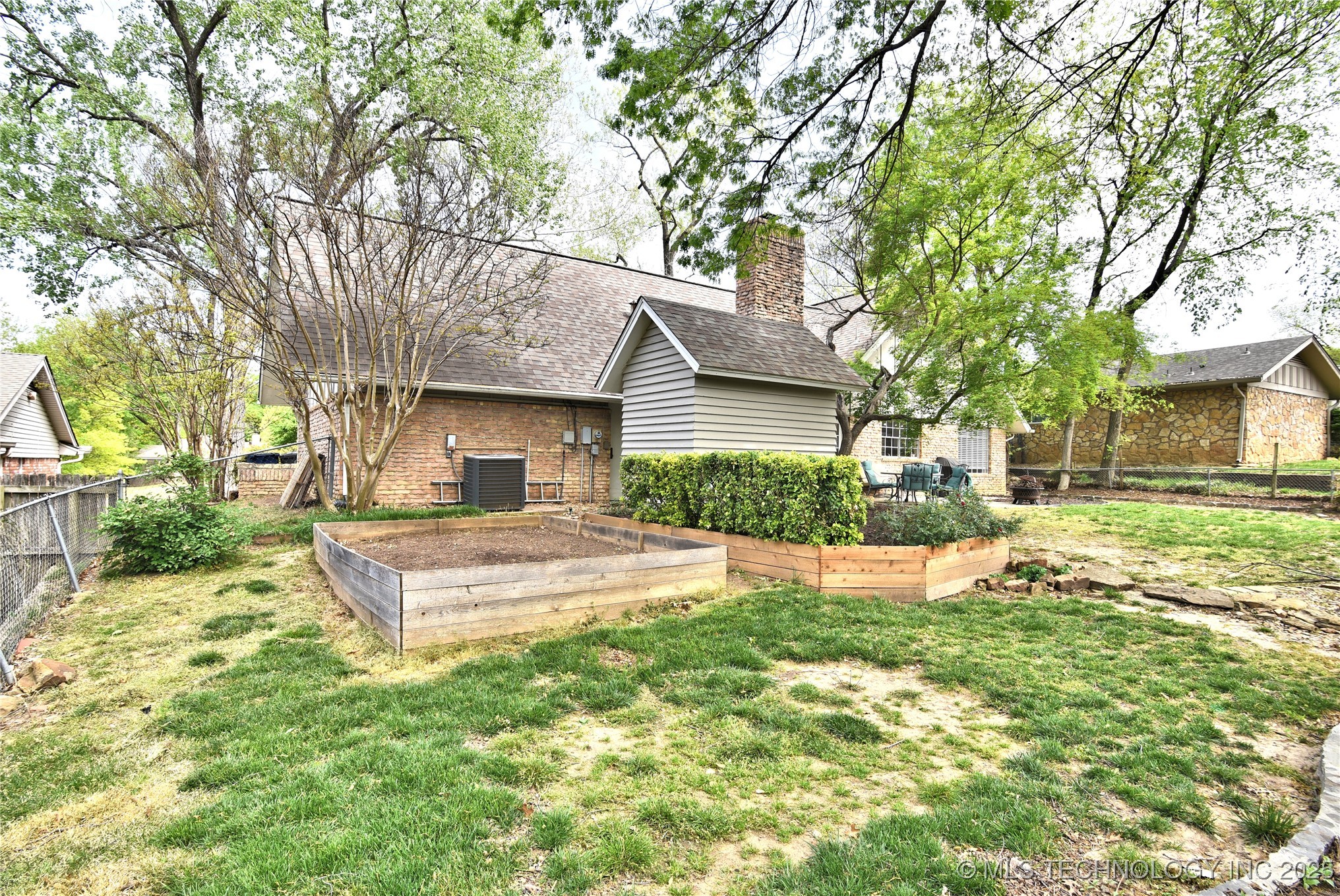 3638 E 69th Place Property Photo 31