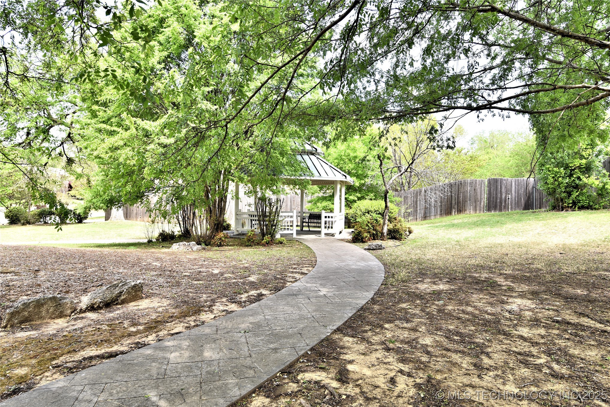 3638 E 69th Place Property Photo 34