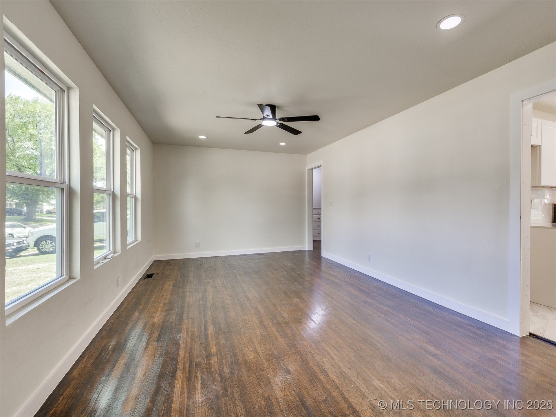 4916 S Cincinnati Avenue Property Photo 7