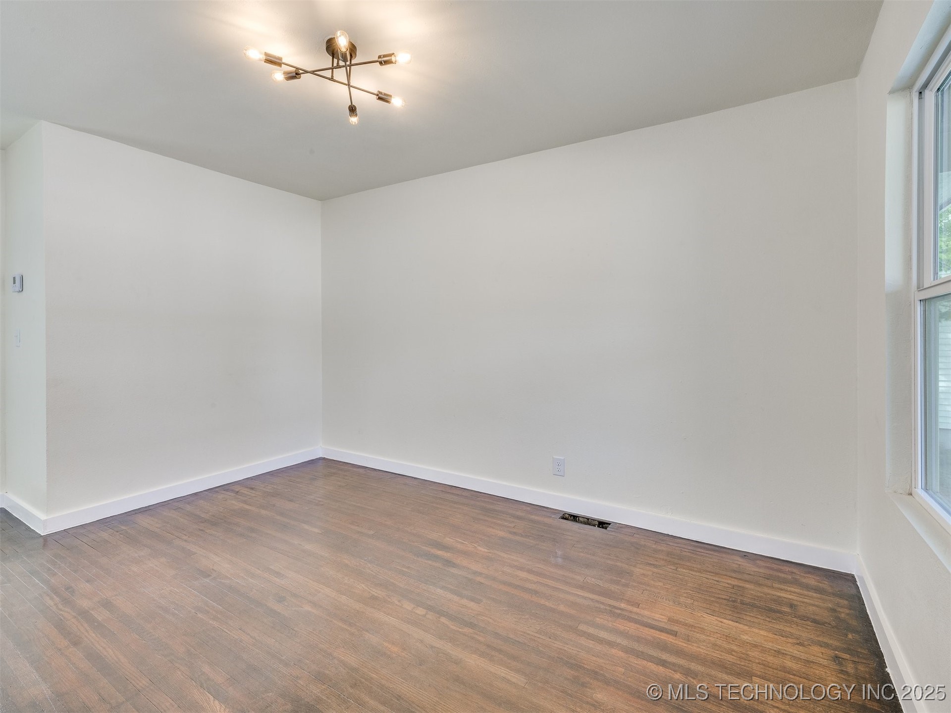 4916 S Cincinnati Avenue Property Photo 18