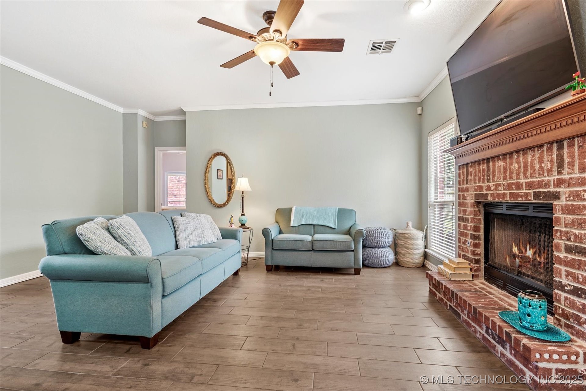 2412 S Tamarack Avenue Property Photo 15