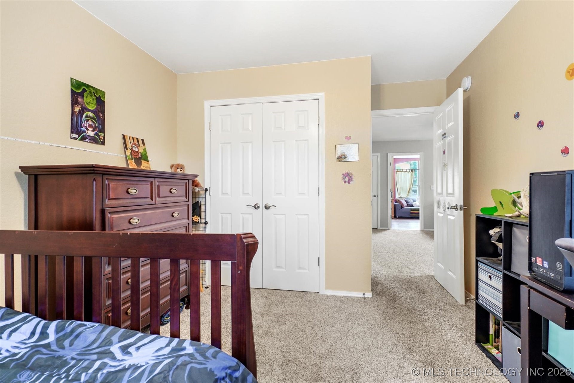 2412 S Tamarack Avenue Property Photo 41
