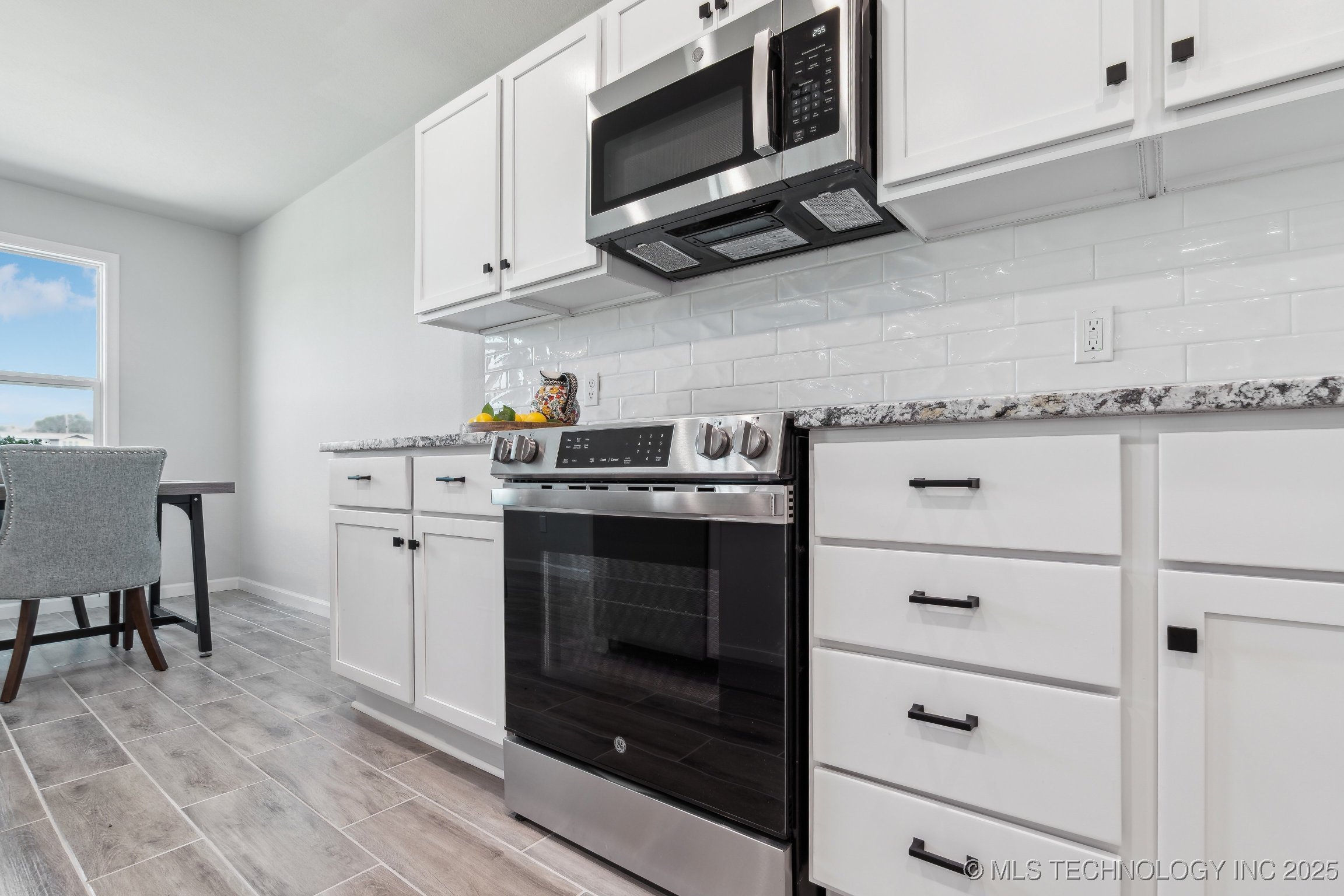 2919 S 426 Road Property Photo 14