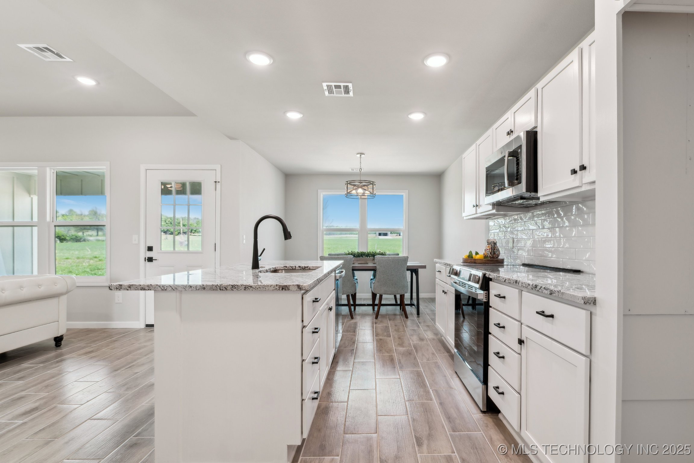 2919 S 426 Road Property Photo 16