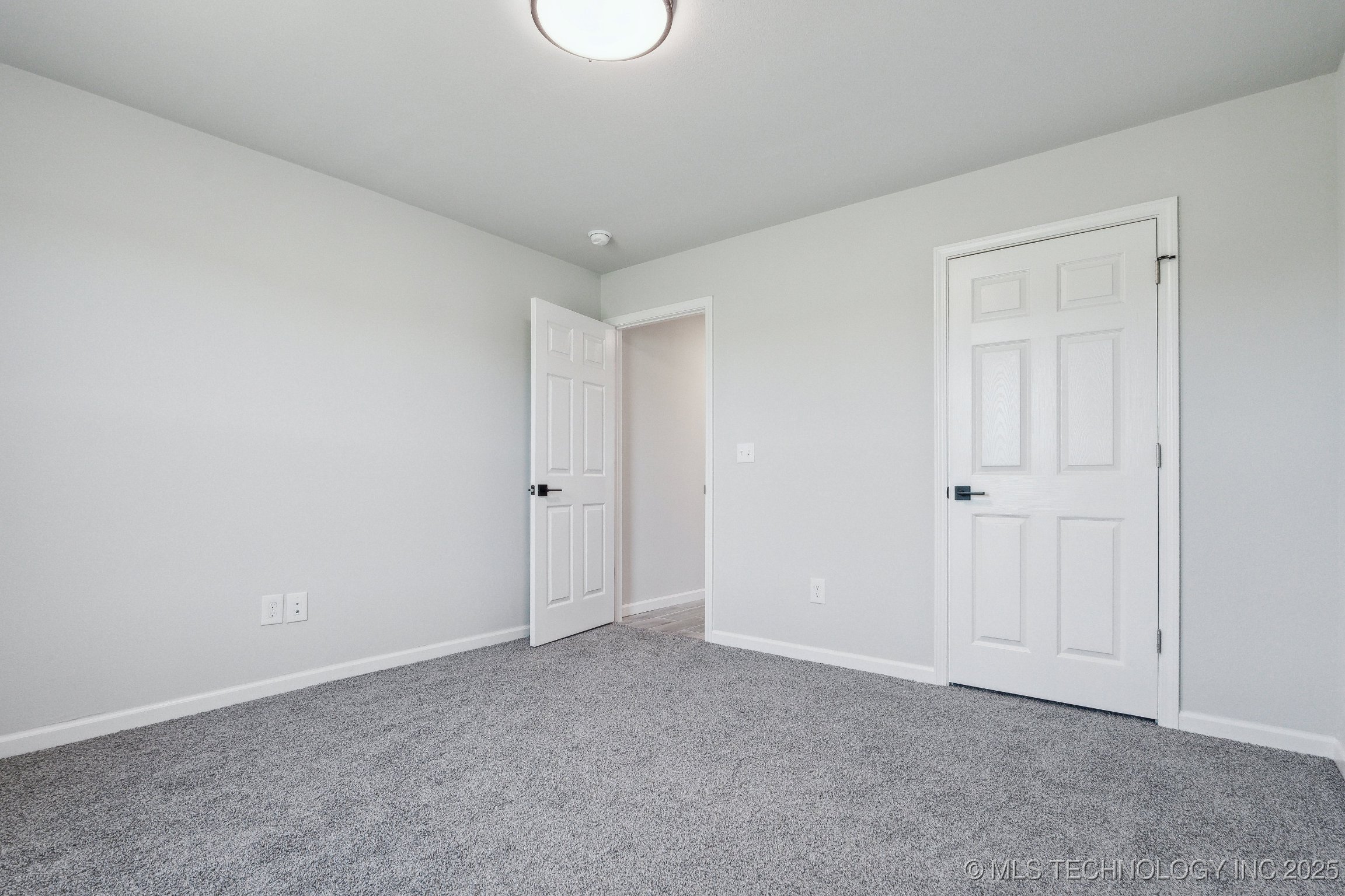 2919 S 426 Road Property Photo 26