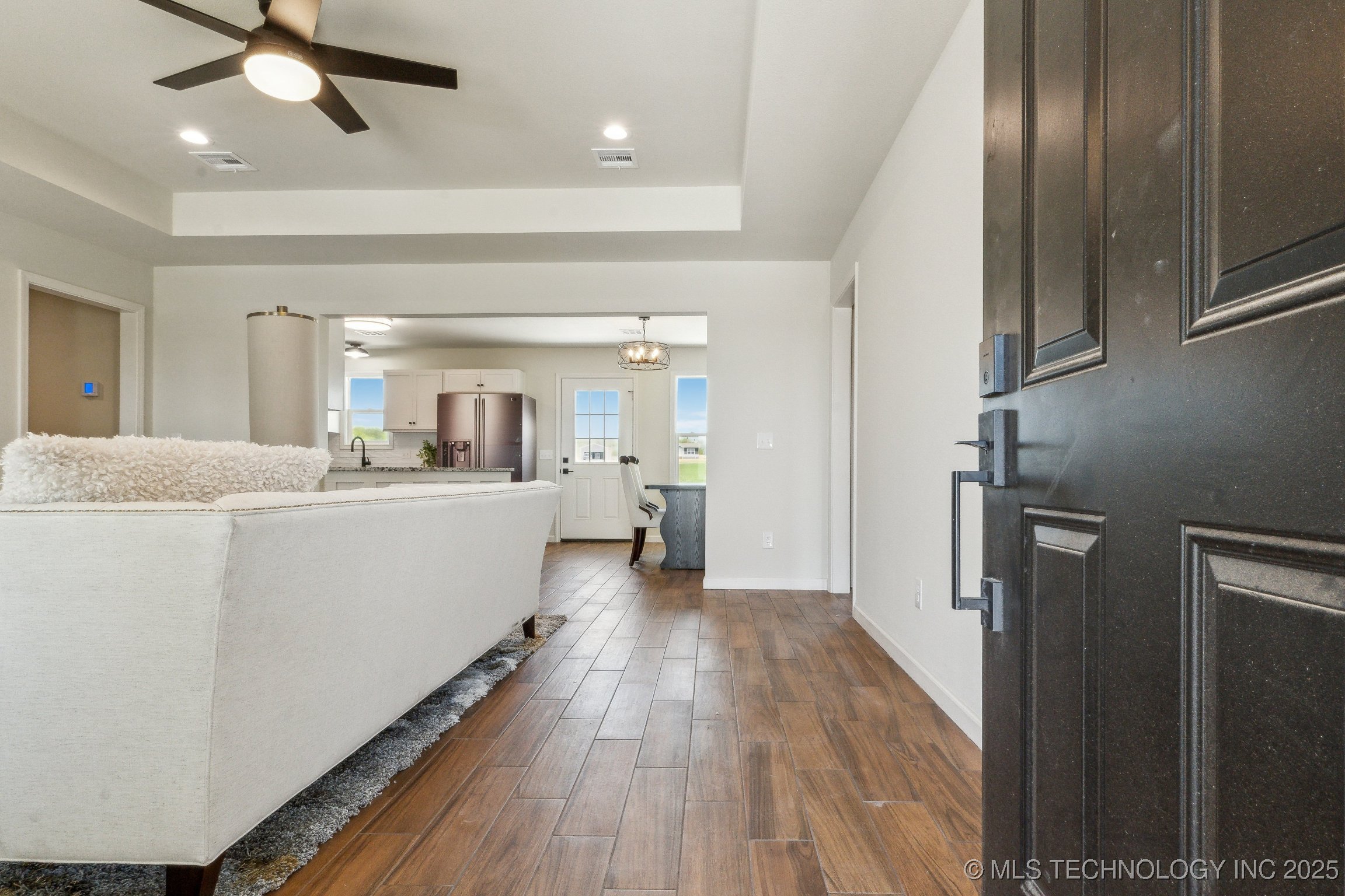 2939 S 426 Road Property Photo 5