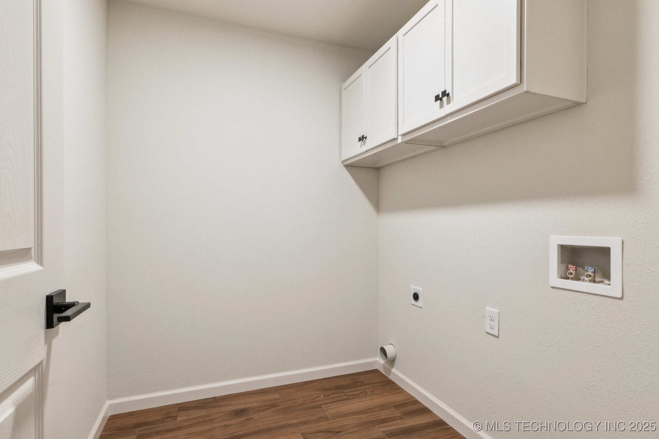 2939 S 426 Road Property Photo 10