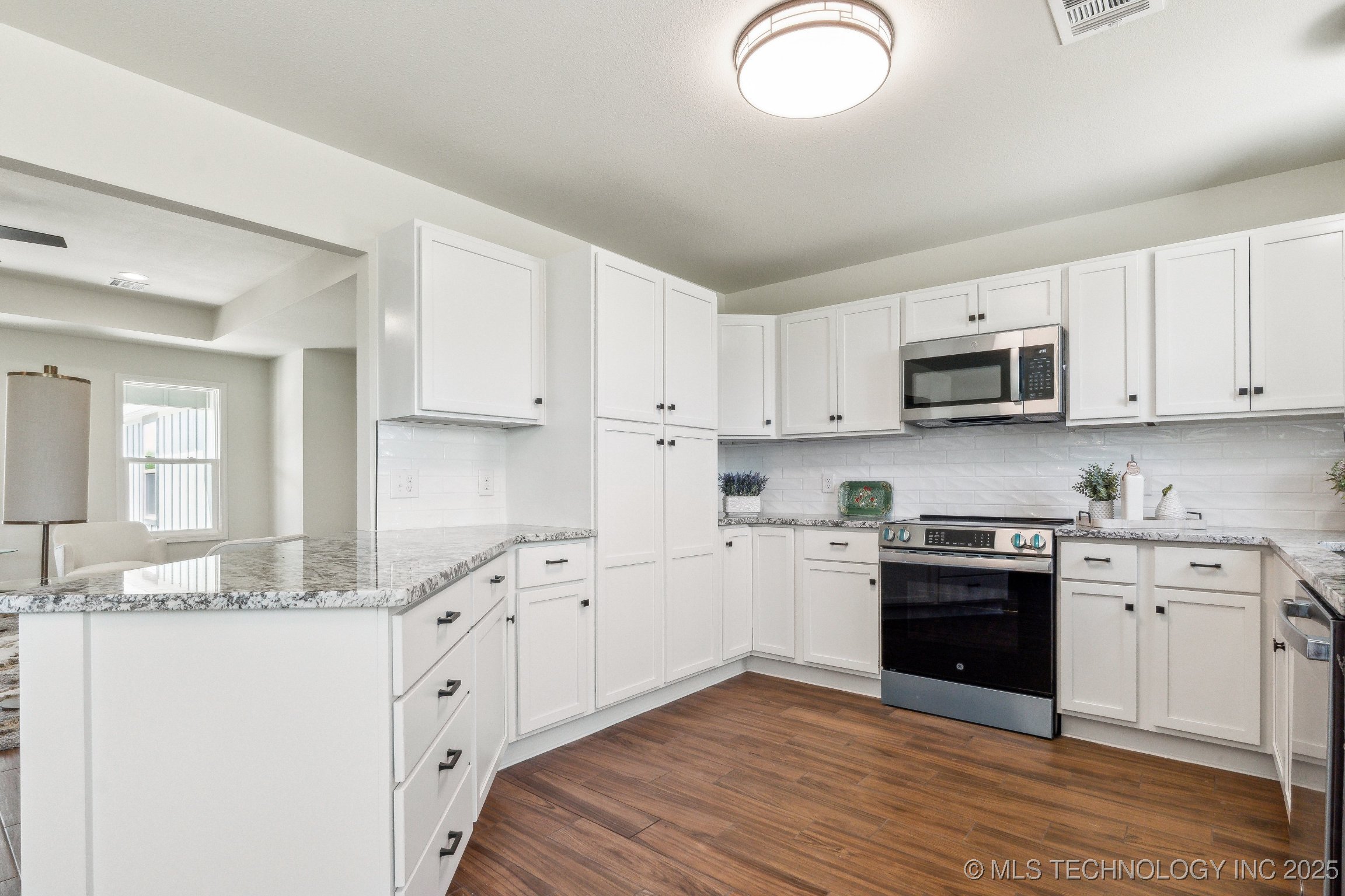 2939 S 426 Road Property Photo 16