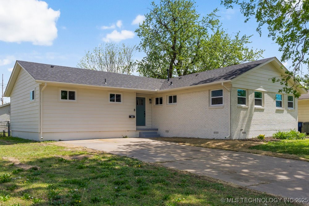 2703 S Norwood Avenue Property Photo 1