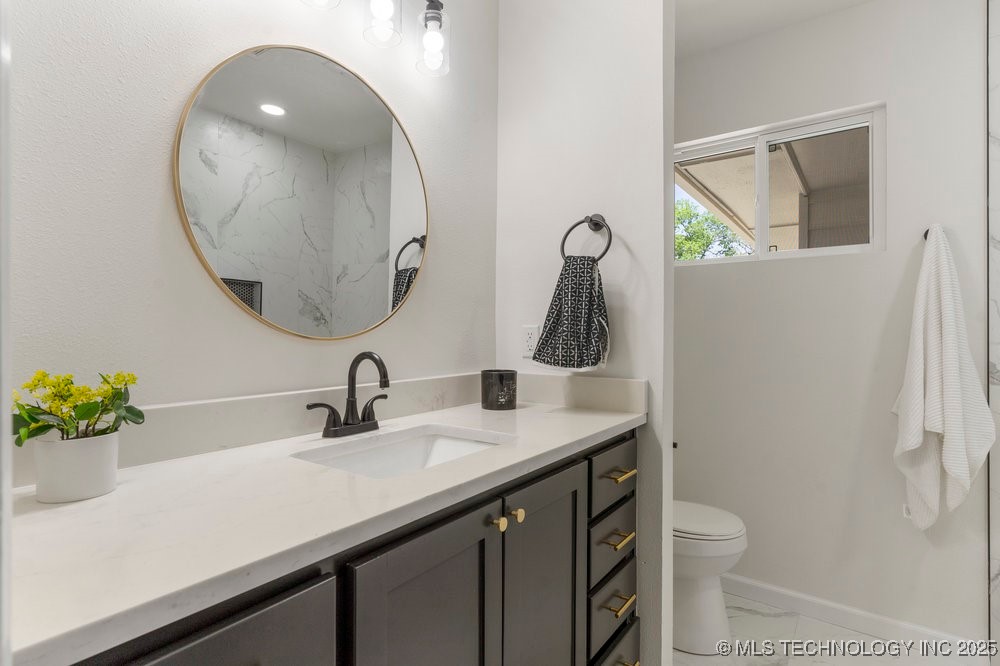 2703 S Norwood Avenue Property Photo 14