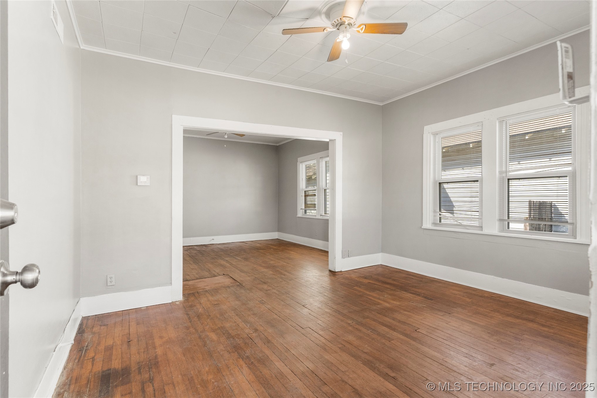 1128 S Zunis Avenue Property Photo 10