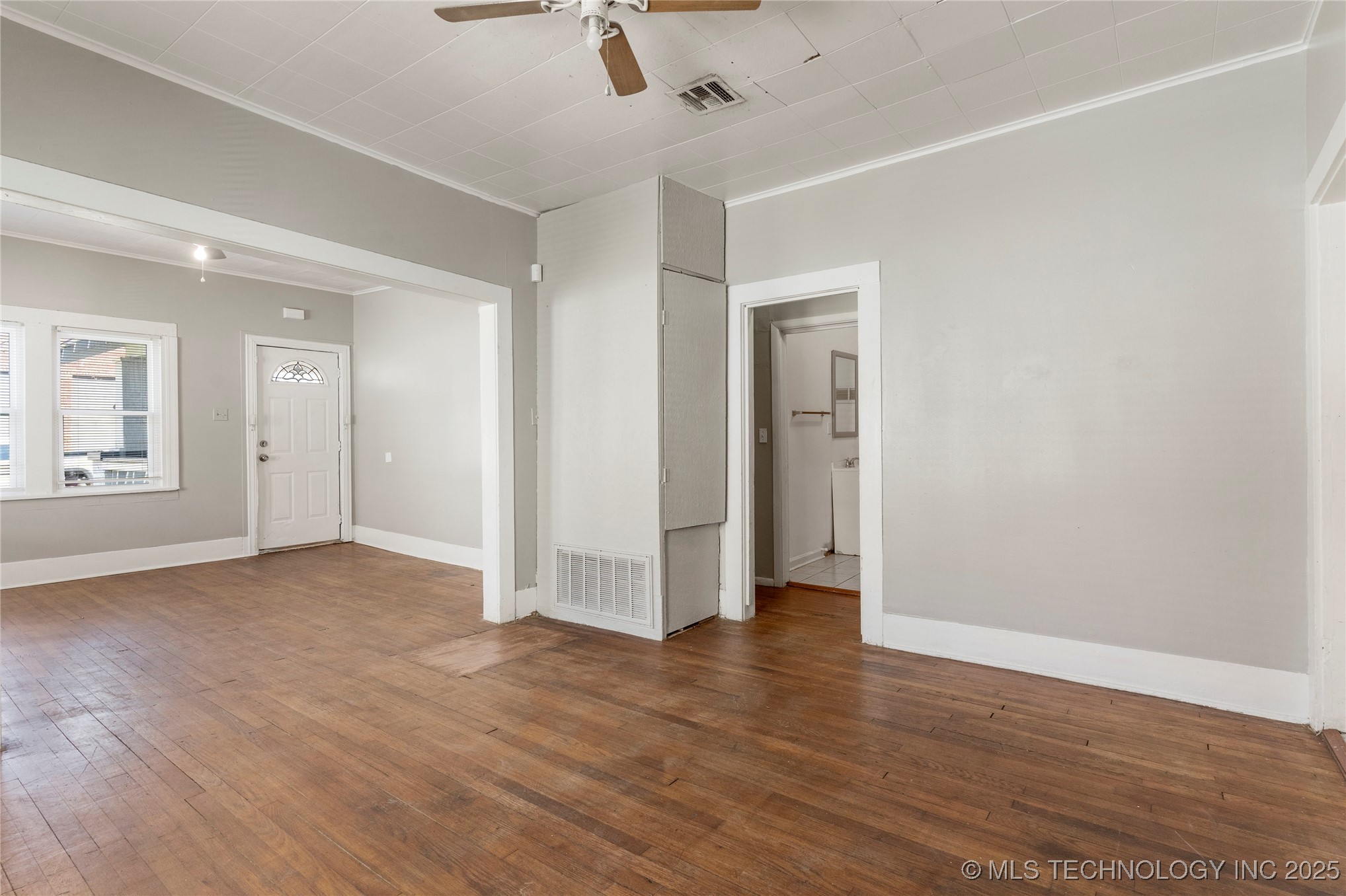 1128 S Zunis Avenue Property Photo 14