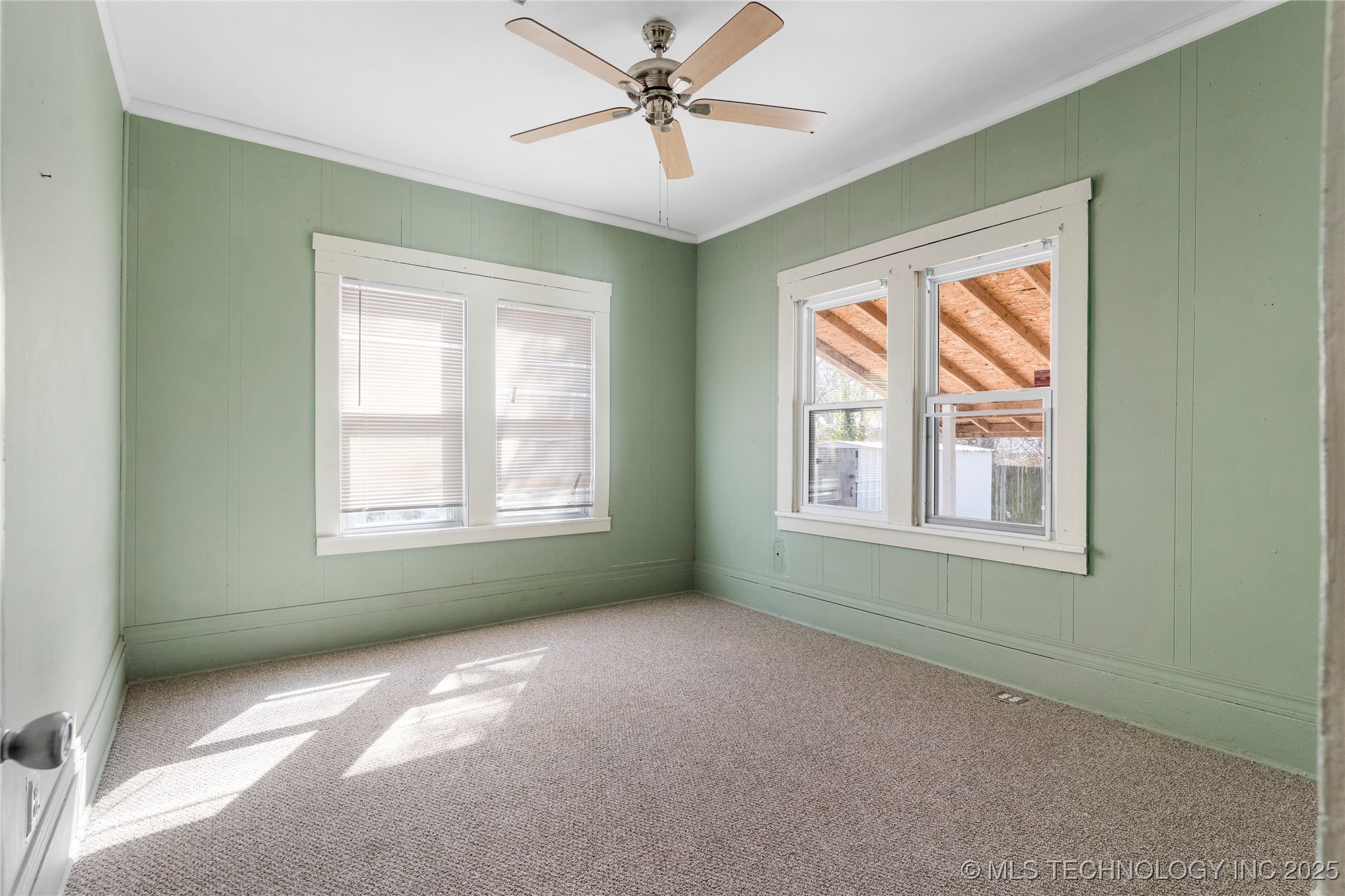 1128 S Zunis Avenue Property Photo 19