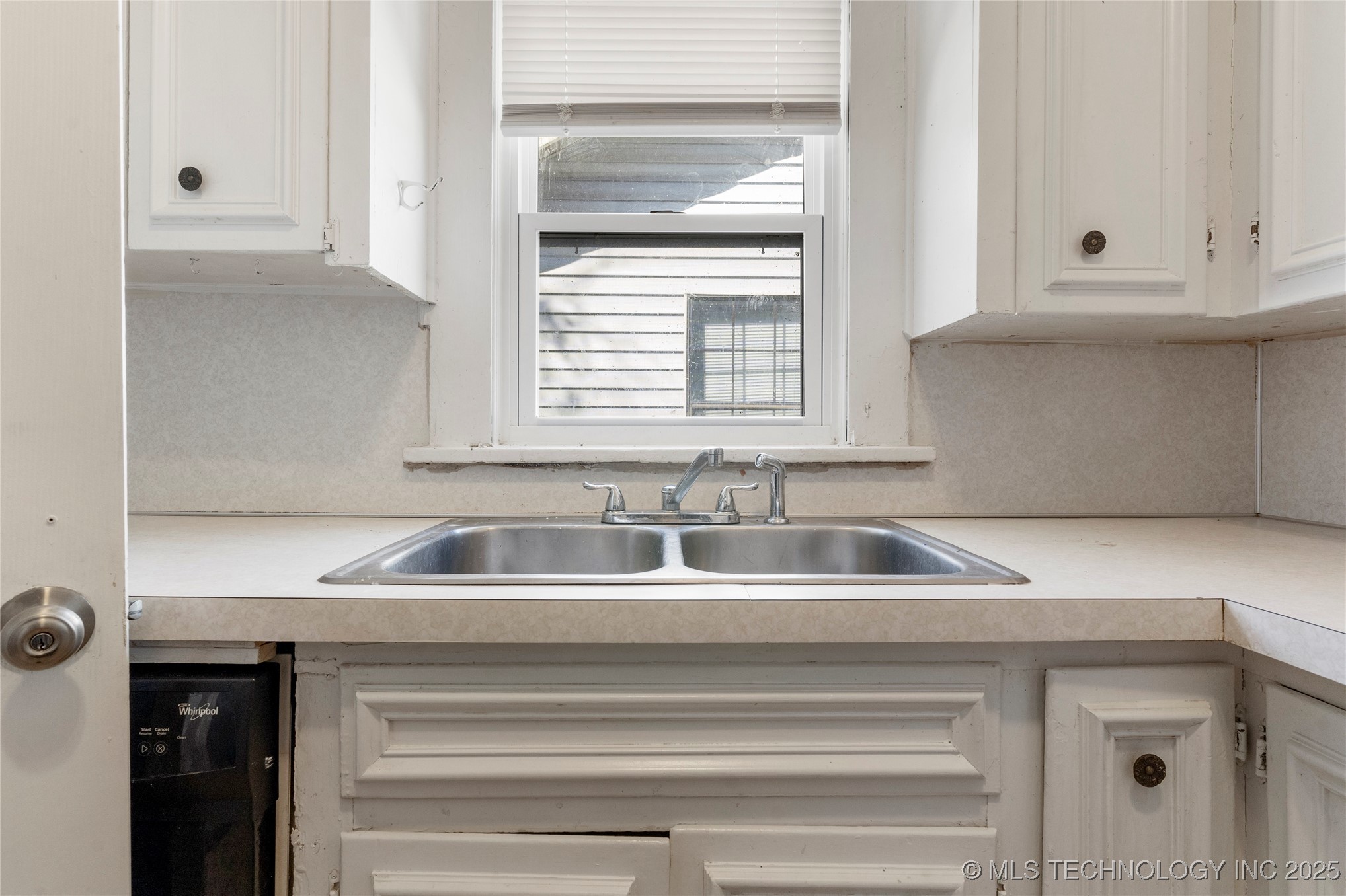 1128 S Zunis Avenue Property Photo 25