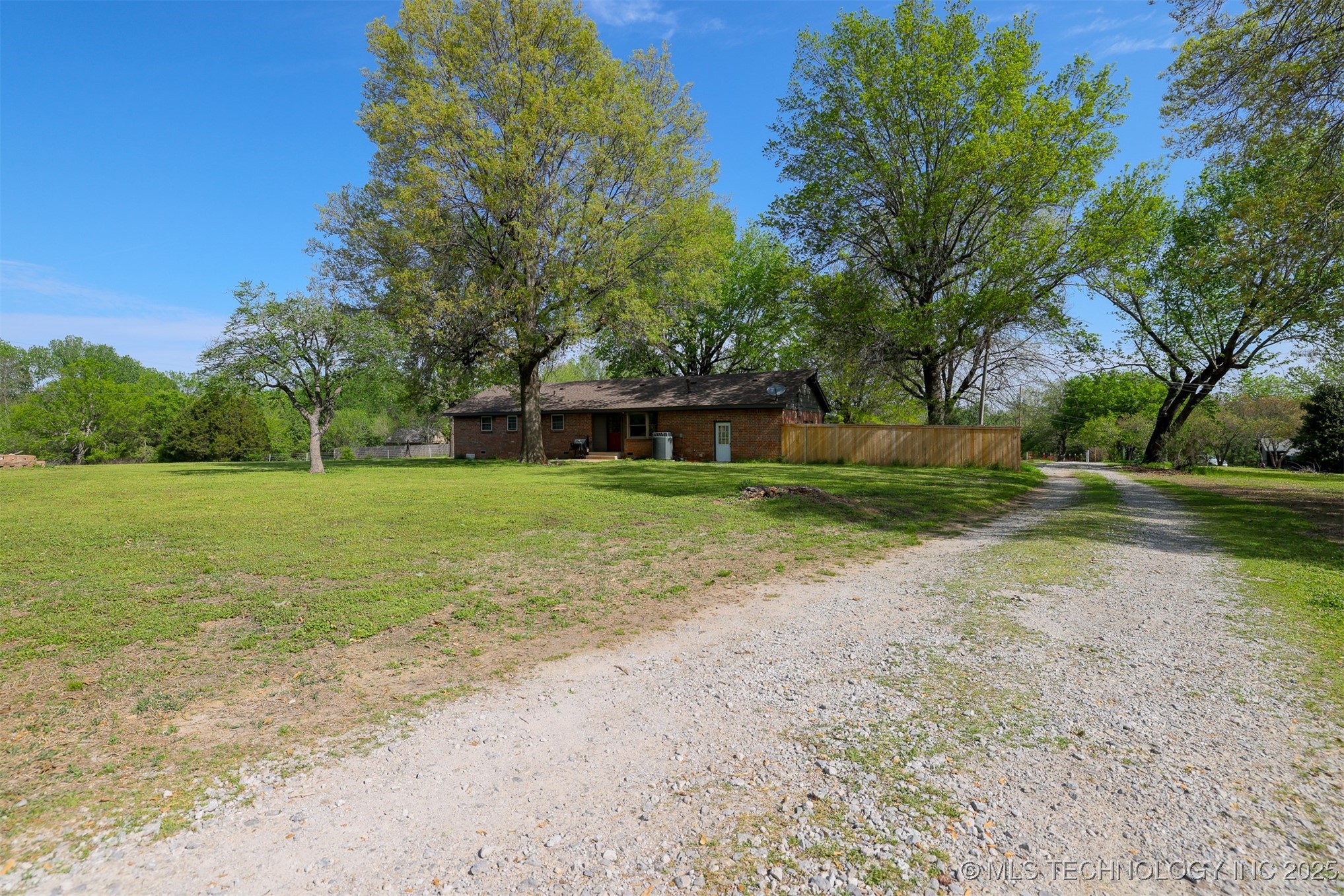 10124 N 151st East Avenue Property Photo 43