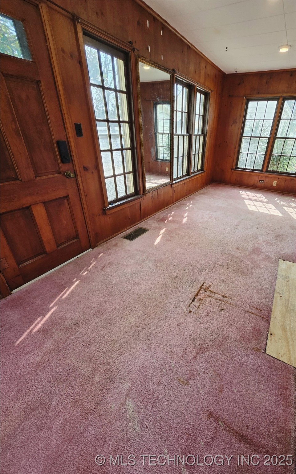 1303 N 6th Property Photo 10