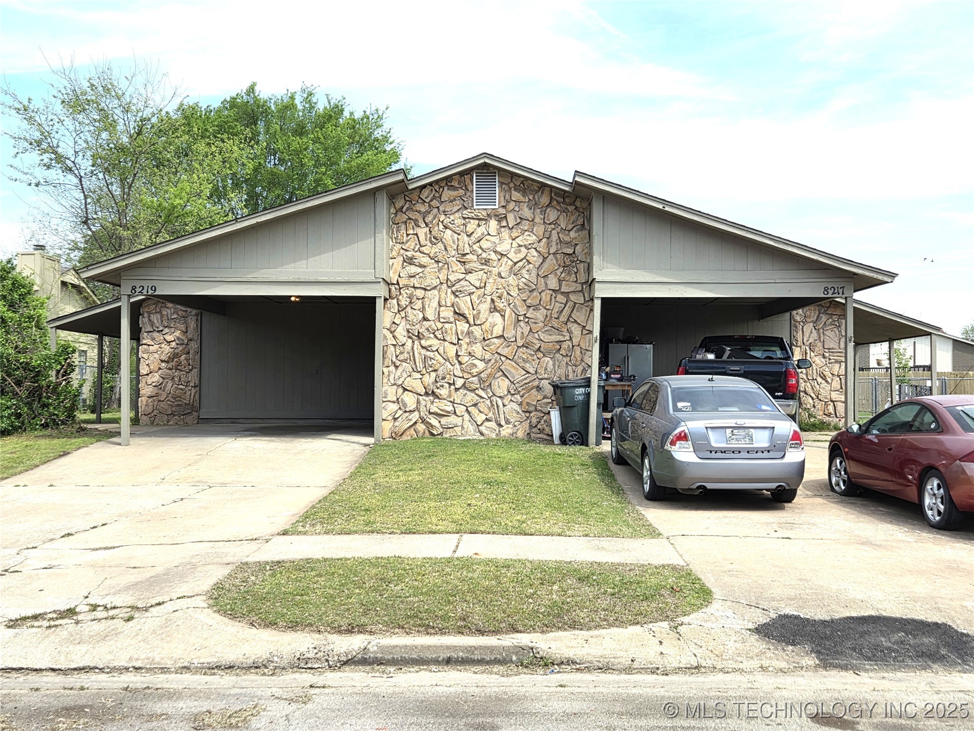 8217 N 117th East Avenue Property Photo