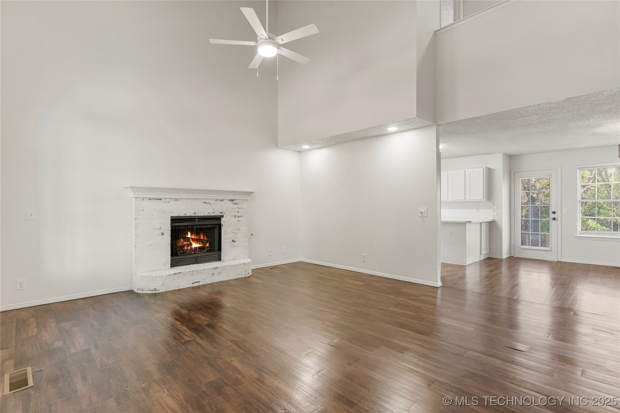 9319 E 92nd Street Property Photo 10