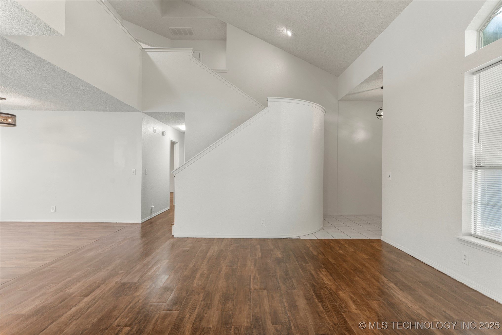 9319 E 92nd Street Property Photo 15