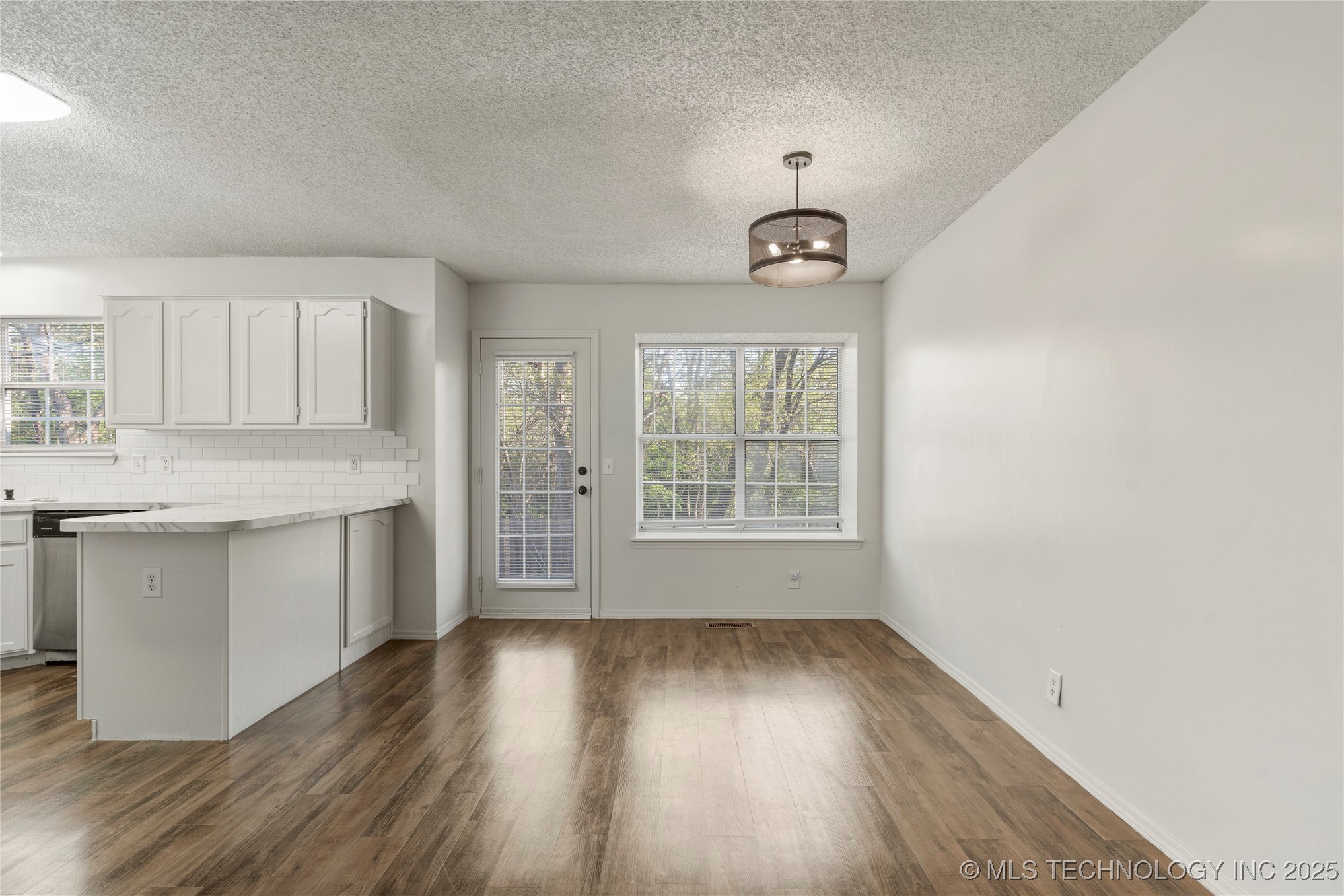 9319 E 92nd Street Property Photo 19