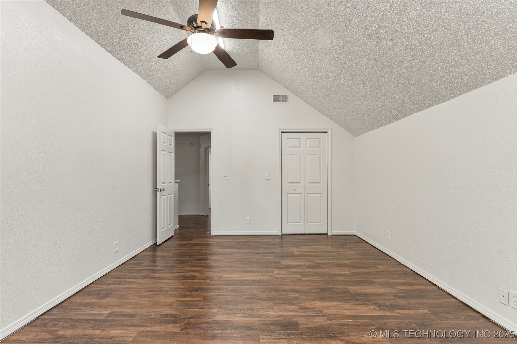 9319 E 92nd Street Property Photo 39