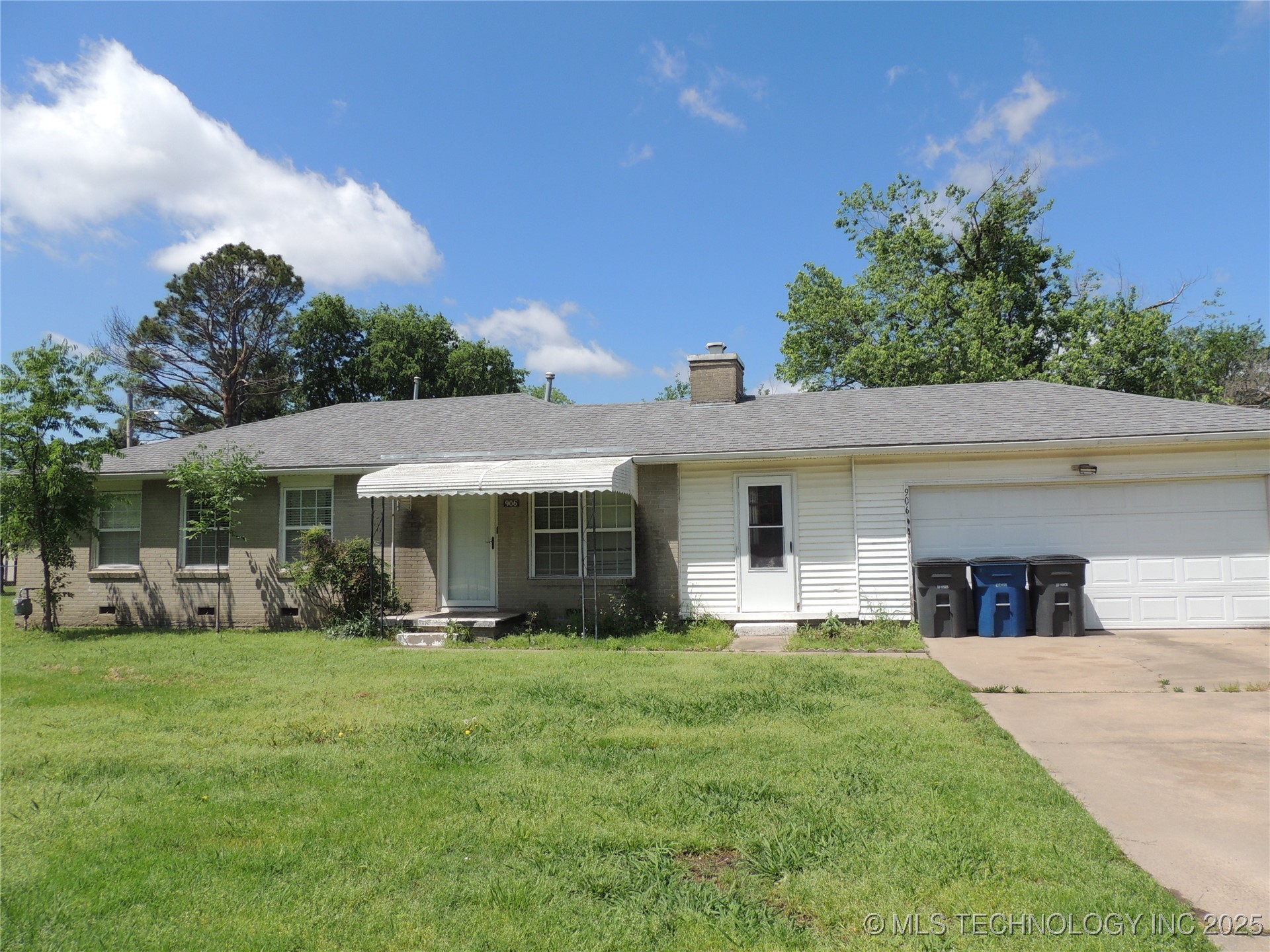 906 S 85th East Avenue Property Photo 1