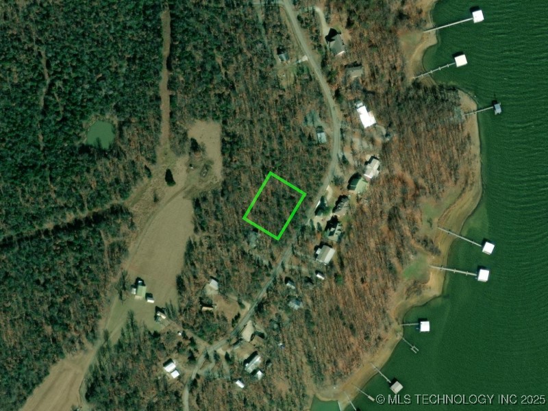 N Bk 1500 Road Property Photo
