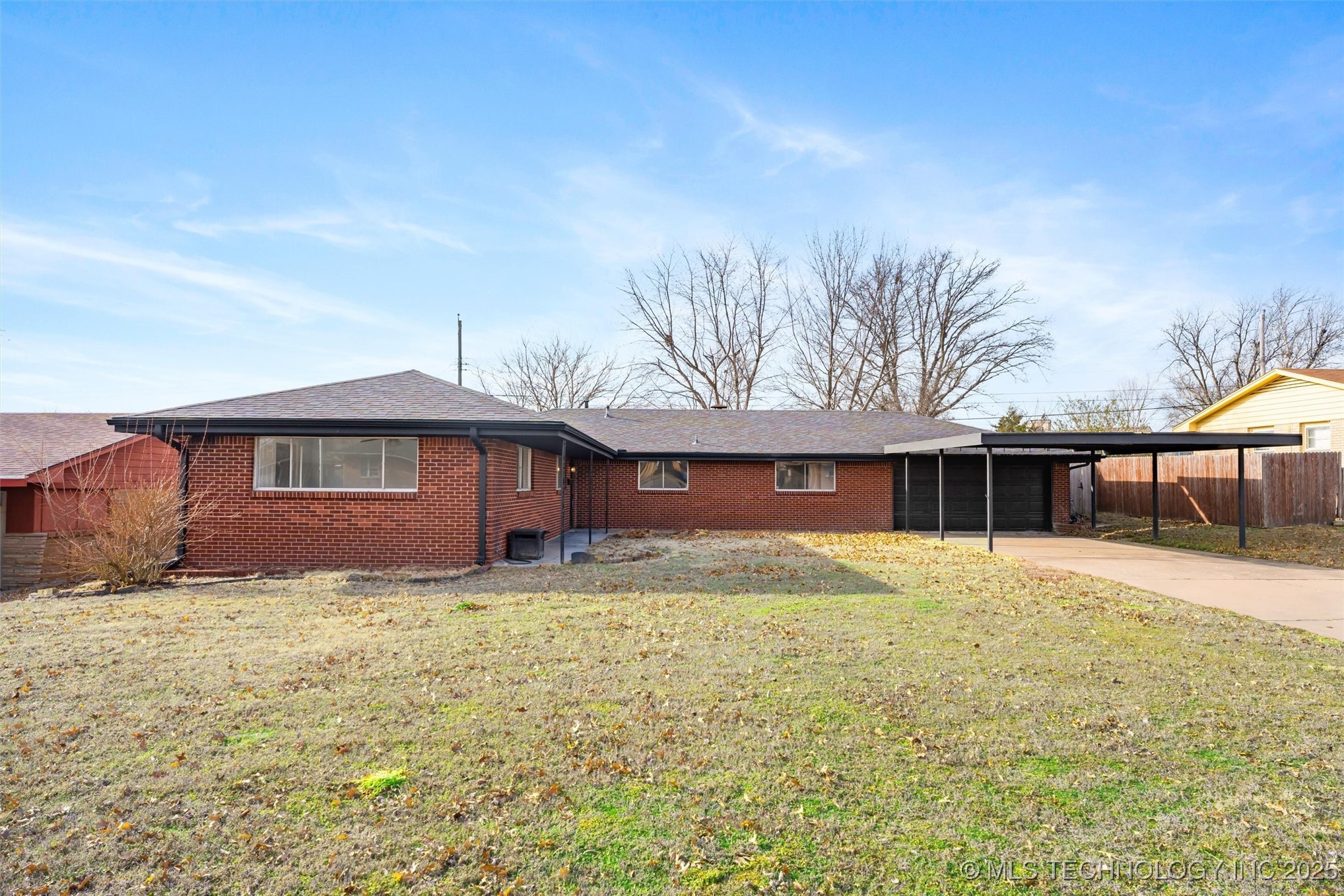 4317 E Frank Phillips Boulevard Property Photo 2