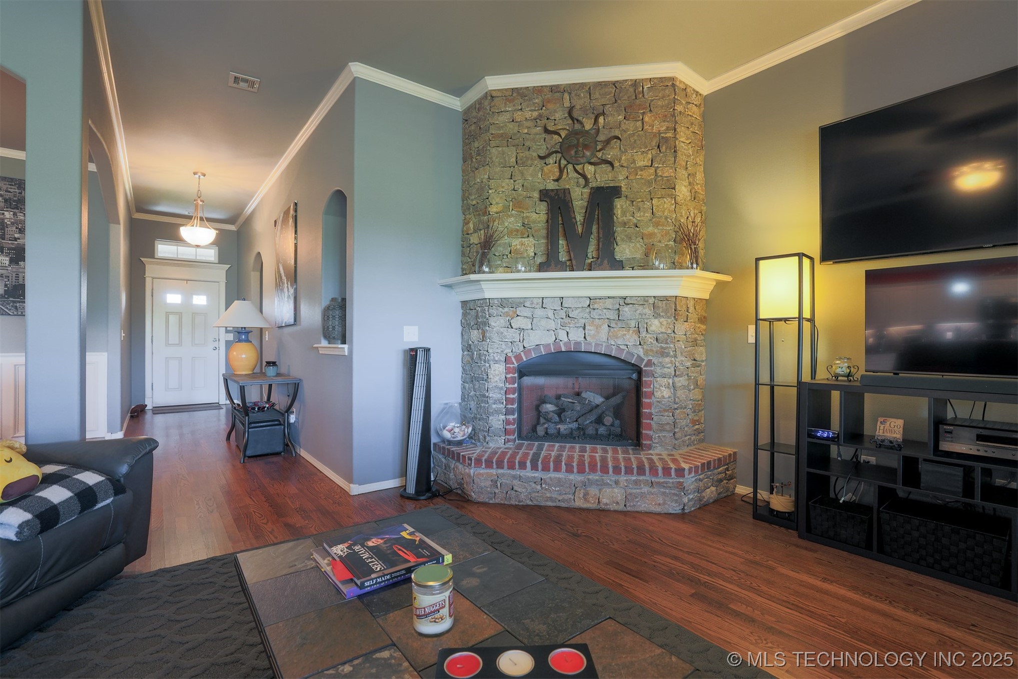 4308 N Ironwood Avenue Property Photo 6