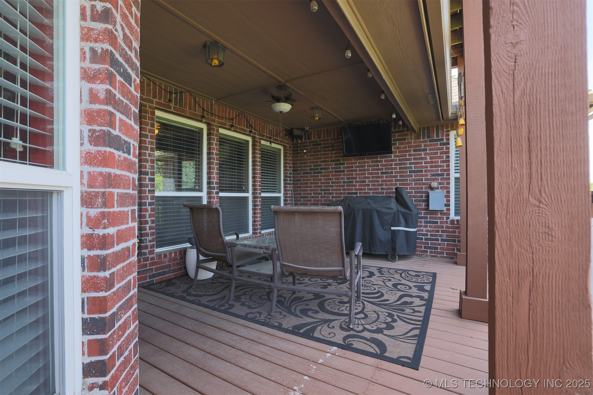 4308 N Ironwood Avenue Property Photo 18
