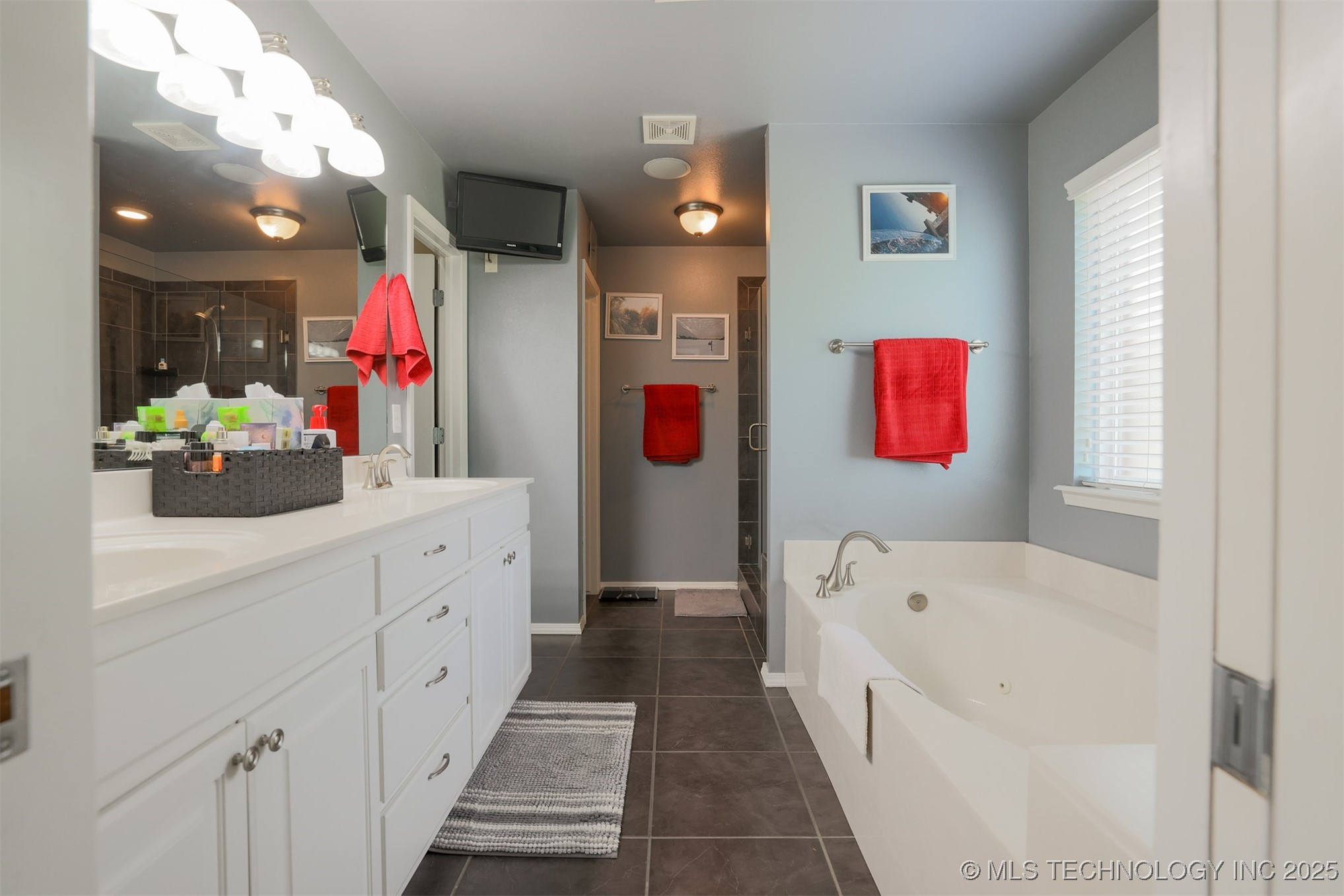 4308 N Ironwood Avenue Property Photo 26