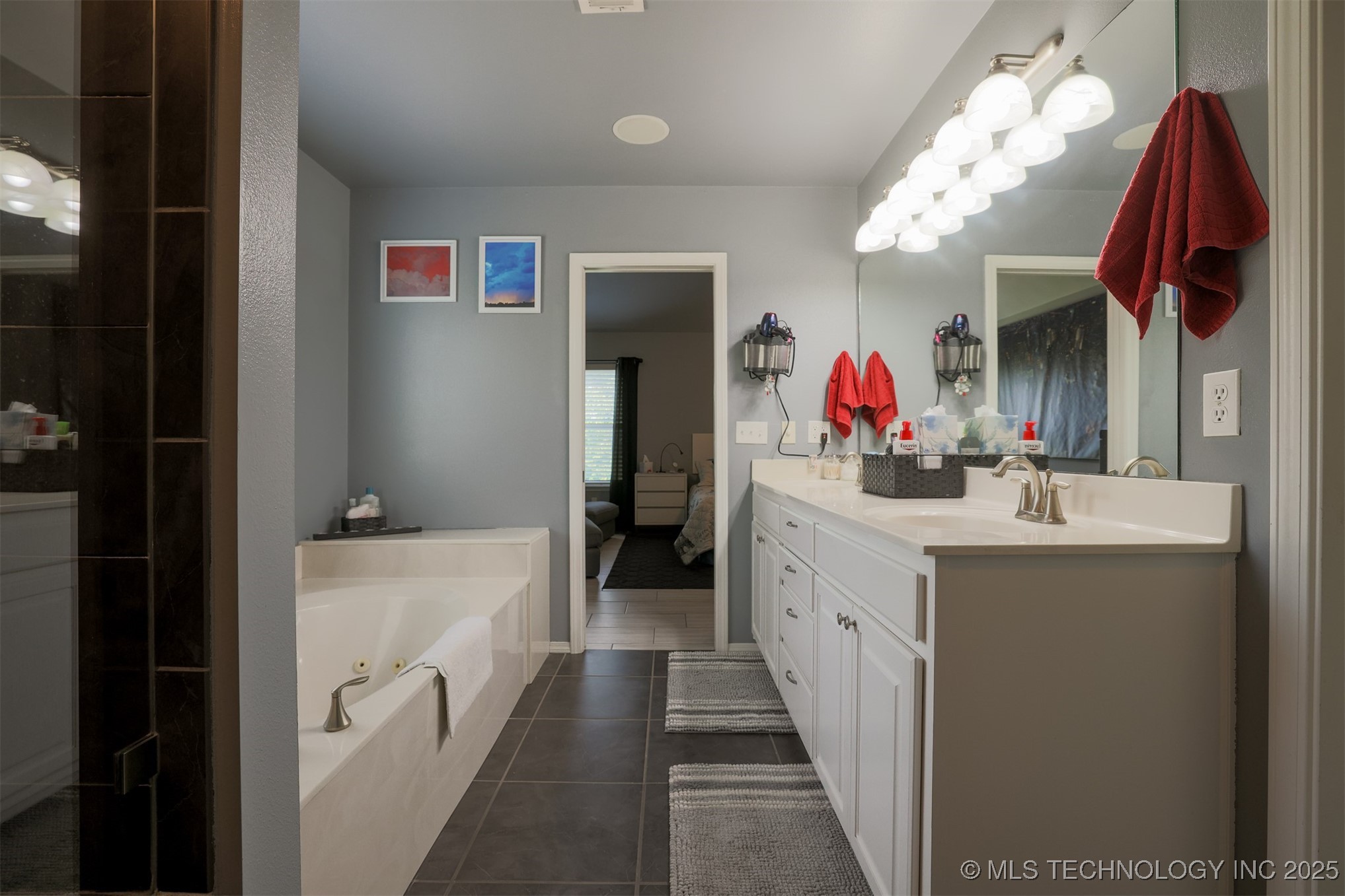 4308 N Ironwood Avenue Property Photo 27