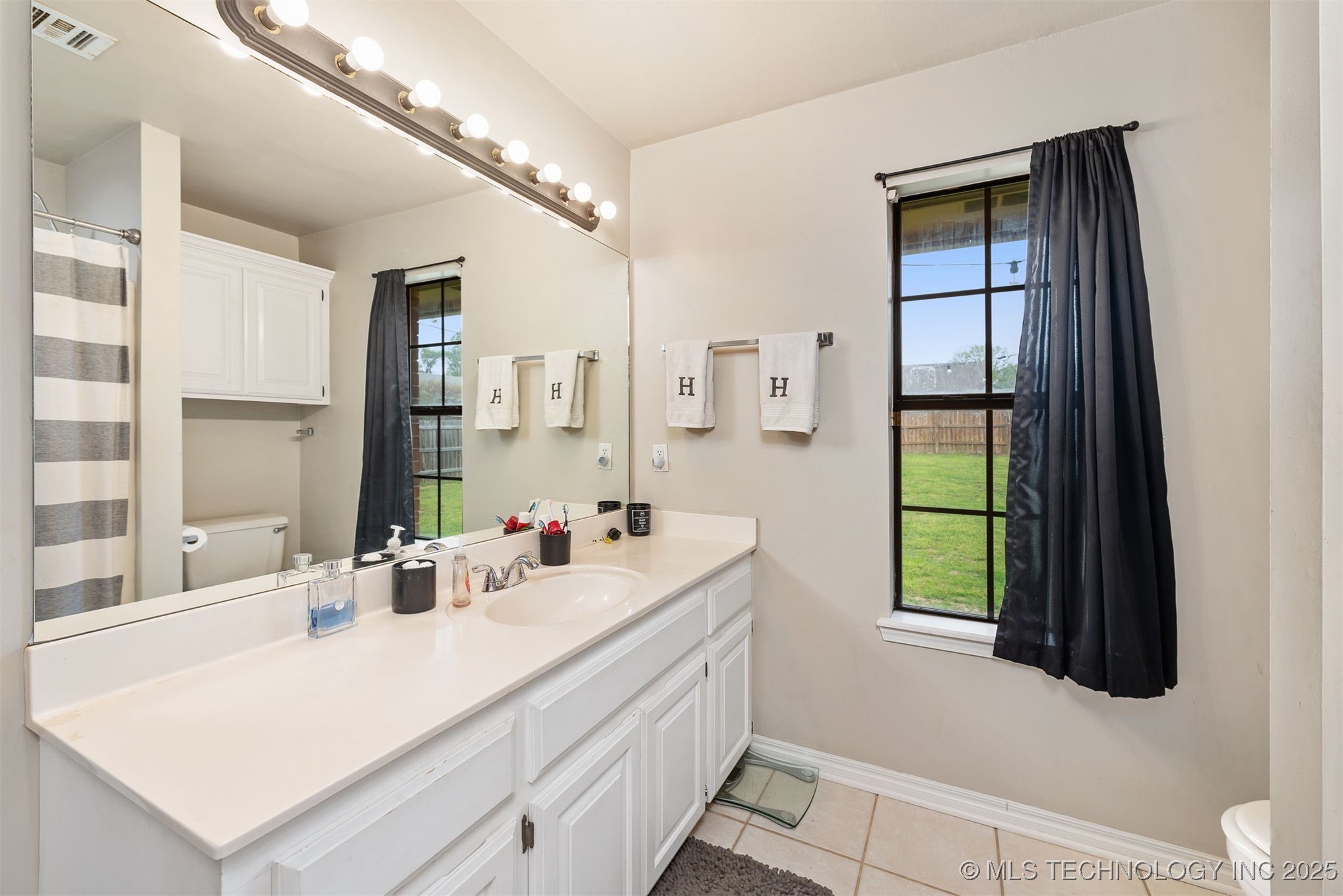2204 Sunset Ridge Drive Property Photo 14