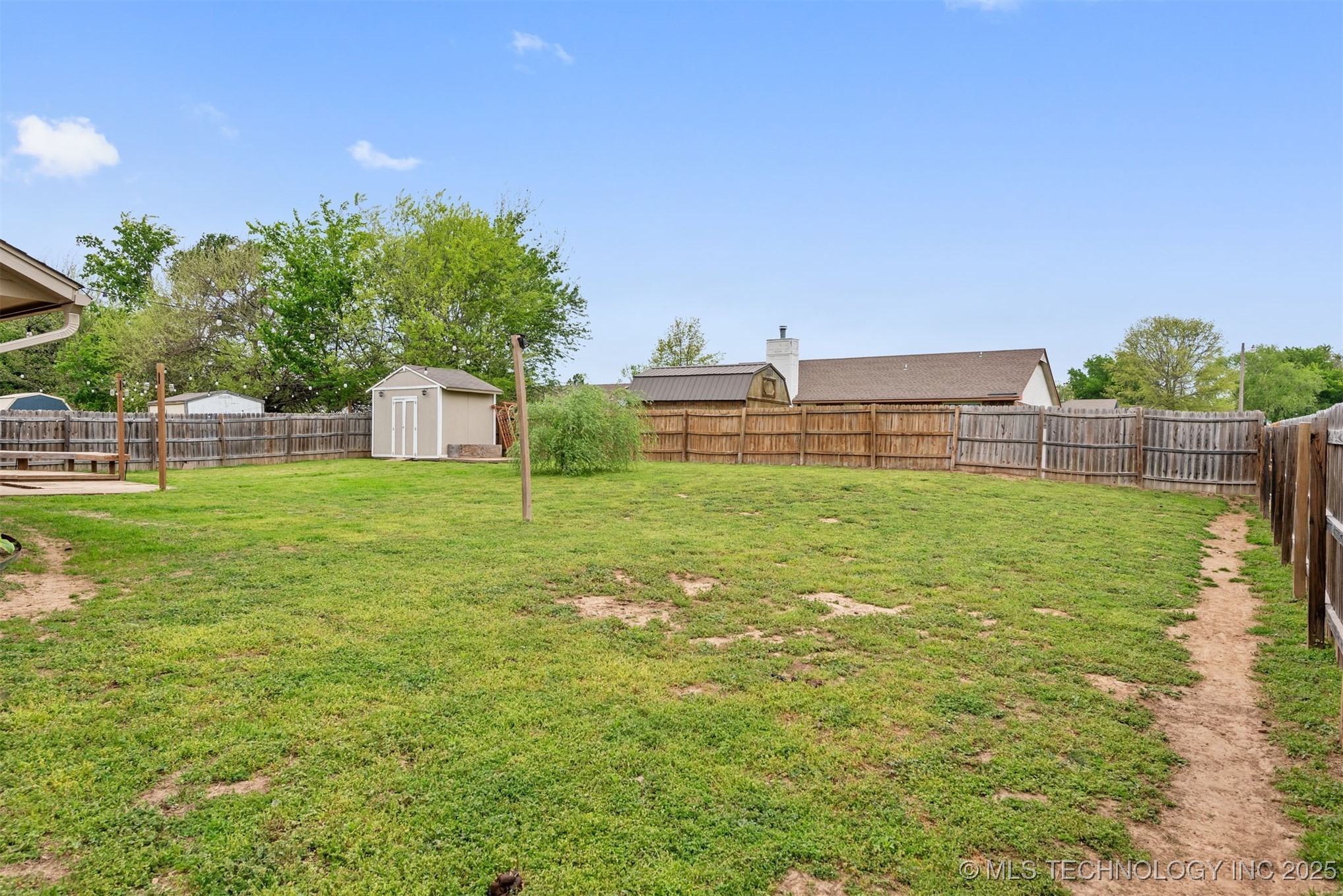 2204 Sunset Ridge Drive Property Photo 21