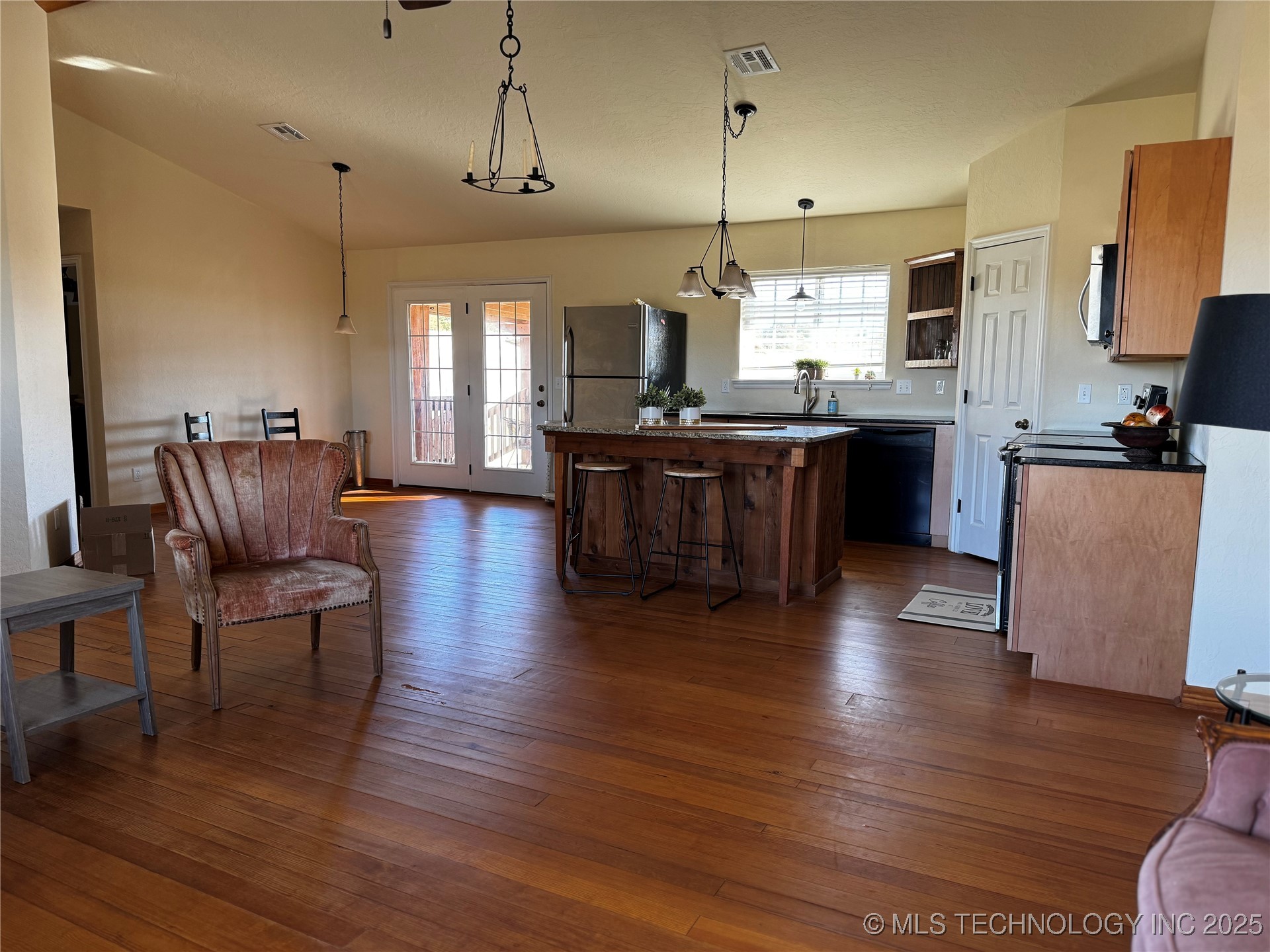 22641 N County Road 3280 Property Photo 3