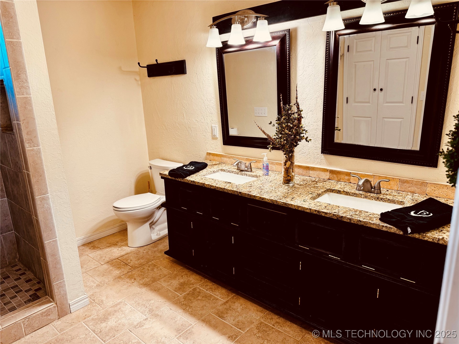 22641 N County Road 3280 Property Photo 5