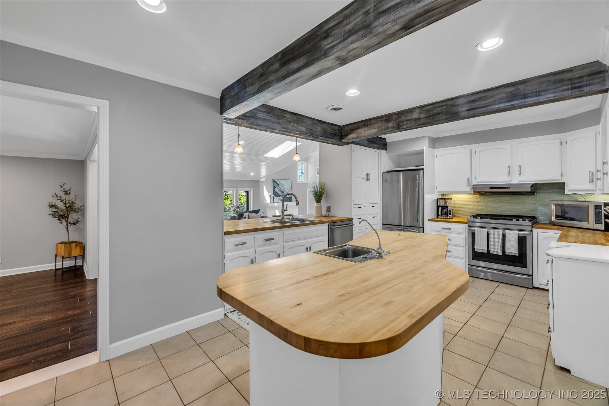 3334 S Wheeling Avenue Property Photo 9