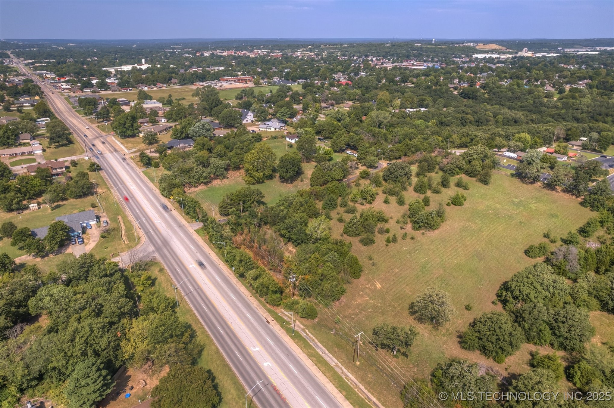 1801 E Taft Street Property Photo 13